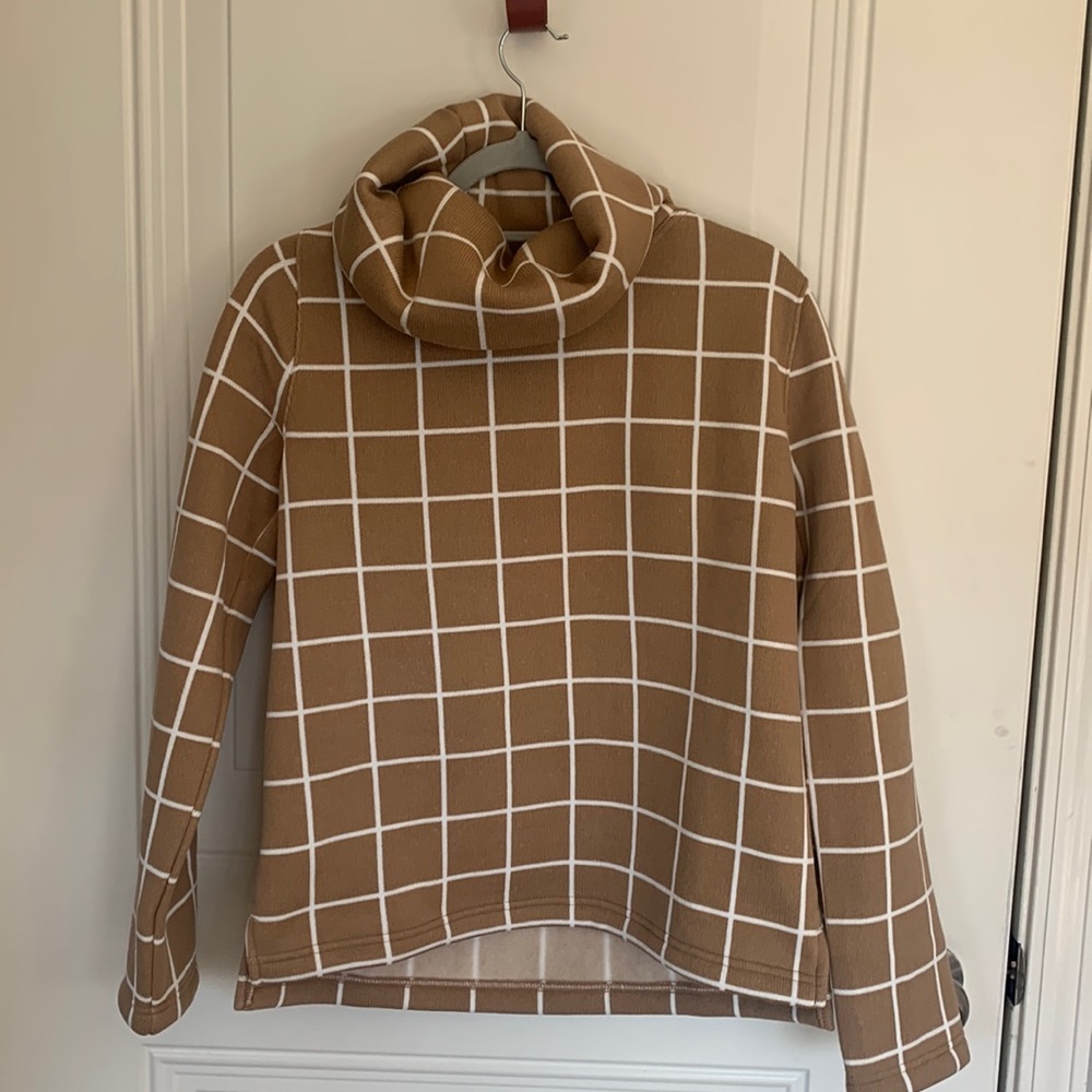 M sweater